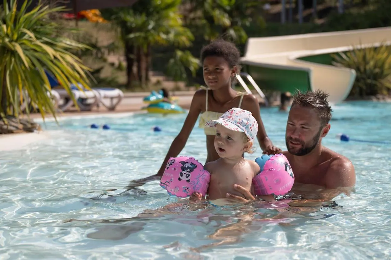 Camping Maeva Escapades Le Domaine Aramis Marsan Parque de Campismo