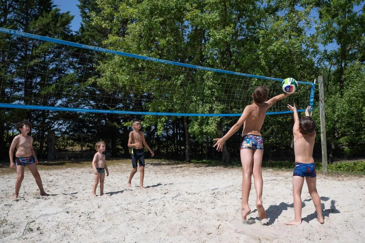 Camping Maeva Escapades Le Domaine Aramis Marsan